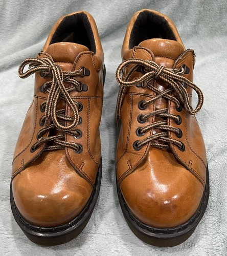 brown platform dr martens
