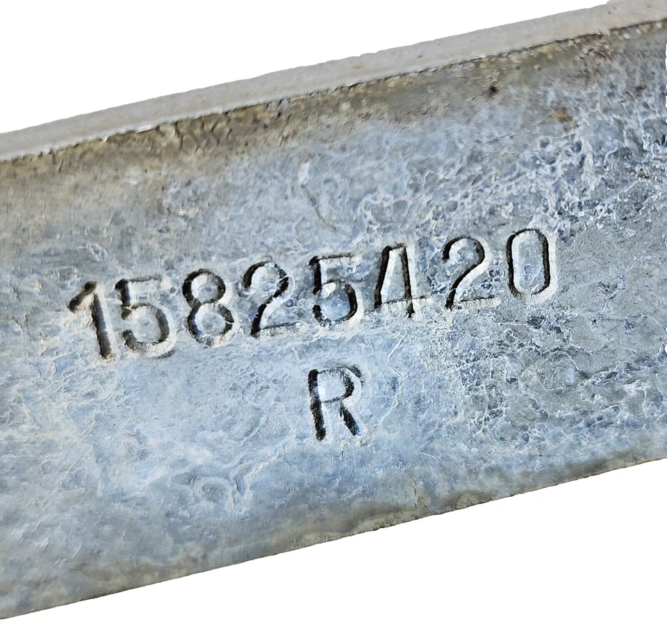 Chevrolet Malibu 2008-2012 bisagra de maletero lado derecho del pasajero 15825420 OEM Foto 4 de 4