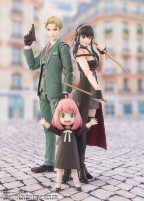 Bandai S.H. Figuarts Spy X Family Forger Anya + Loid + Yor Set SHF 