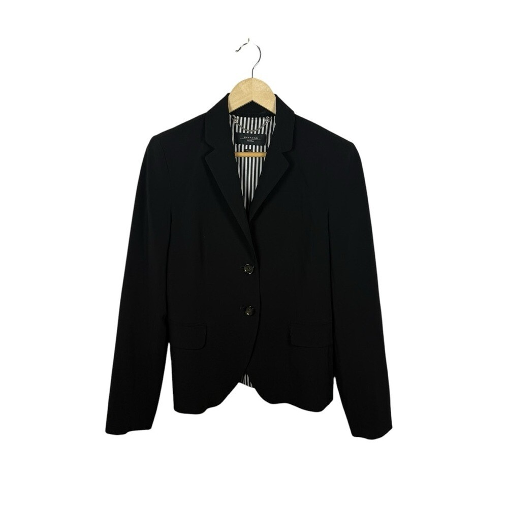 MaxMara Weekend Women’s Classic Button Blazer in … - image 2