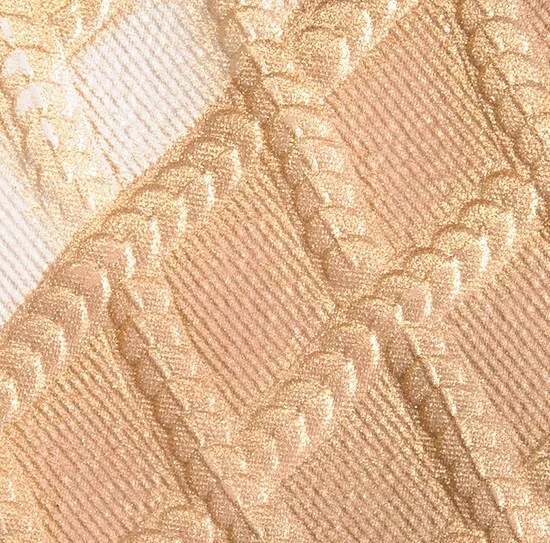 MARC JACOBS: LIGHTSHOW LUMINIZING POWDER. 302 CLOSEUP (PEARL/GOLD/ROSE). NOW$99 - Image 2 of 2