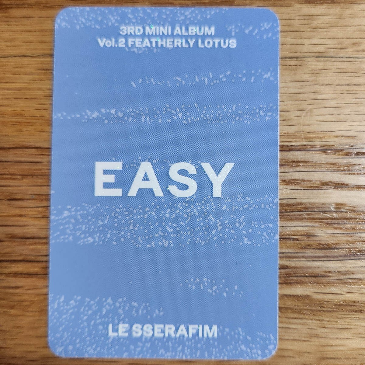 LESSERAFIMペンライト トレカ EASY 3ＲＤＭＩＮＩALBUM LESSERAFIMペンライト トレカ EASY 3RDMINIALBUM - メルカリ