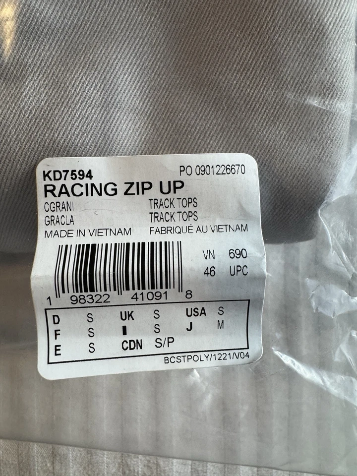 Bad Bunny x Mercedes - AMG Petronas Formula One Team Cremallera Track Top Talla S Foto 4 de 4