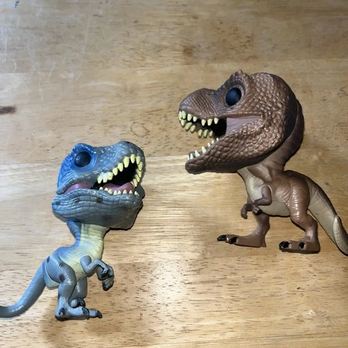 Jurassic Park Funko #548 T-Rex & #586 Velociraptor Blue - Jurassic World Bundle