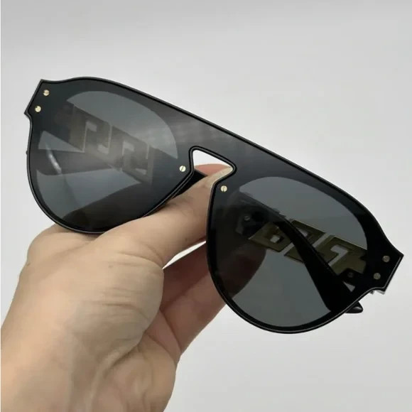 Versace Monogram Mirror Sunglasses solid Black 44… - image 1