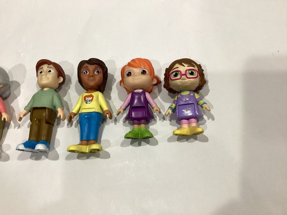 Lot of 6 - Cocomelon Family Figures Grandparents Parents Dad Mom Kids ...
