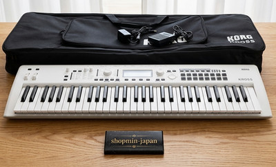 KORG KROSS2-61-WH Music Workstation Synthesizer w/ Case Pedal AC Adapter Japan