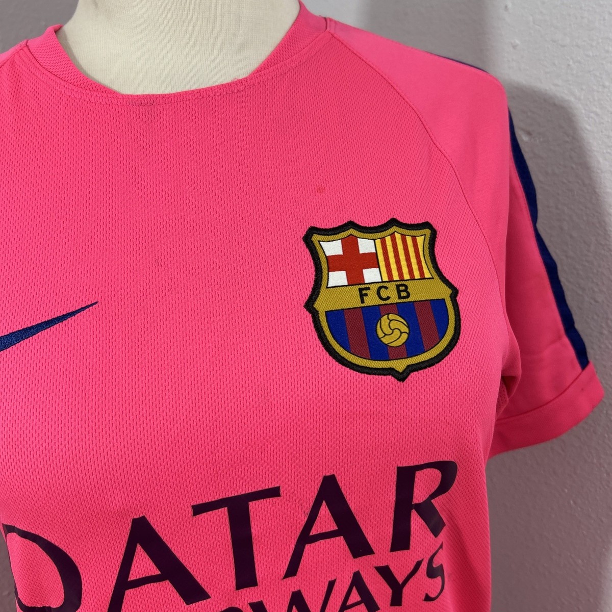 Nike Dri Fit Jersey Shirt Mens S Pink Football Soccer FC