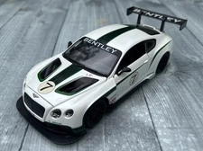 Bburago Bentley Continental GT3 Concept Racing #7 Pearl White 1:24 Diecast Model