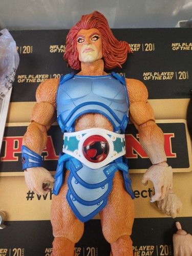 MONDO THUNDERCATS LION-O 1/6 FIGURE - Picture 3 of 8