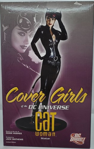 DC Direct CATWOMAN COVER GIRL of UNIVERSE STATUE HUGHES NEW Maquette From BATMAN