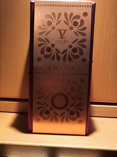 Open box V CANTO CICUTA by TERENZI