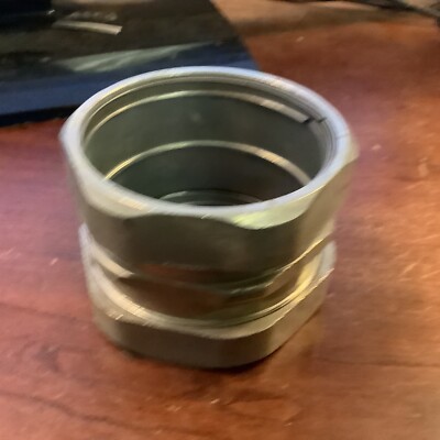 Cooper Crouse Hinds 669DC Compression Coupling,4in,EMT Conduit,Zinc Die Cast