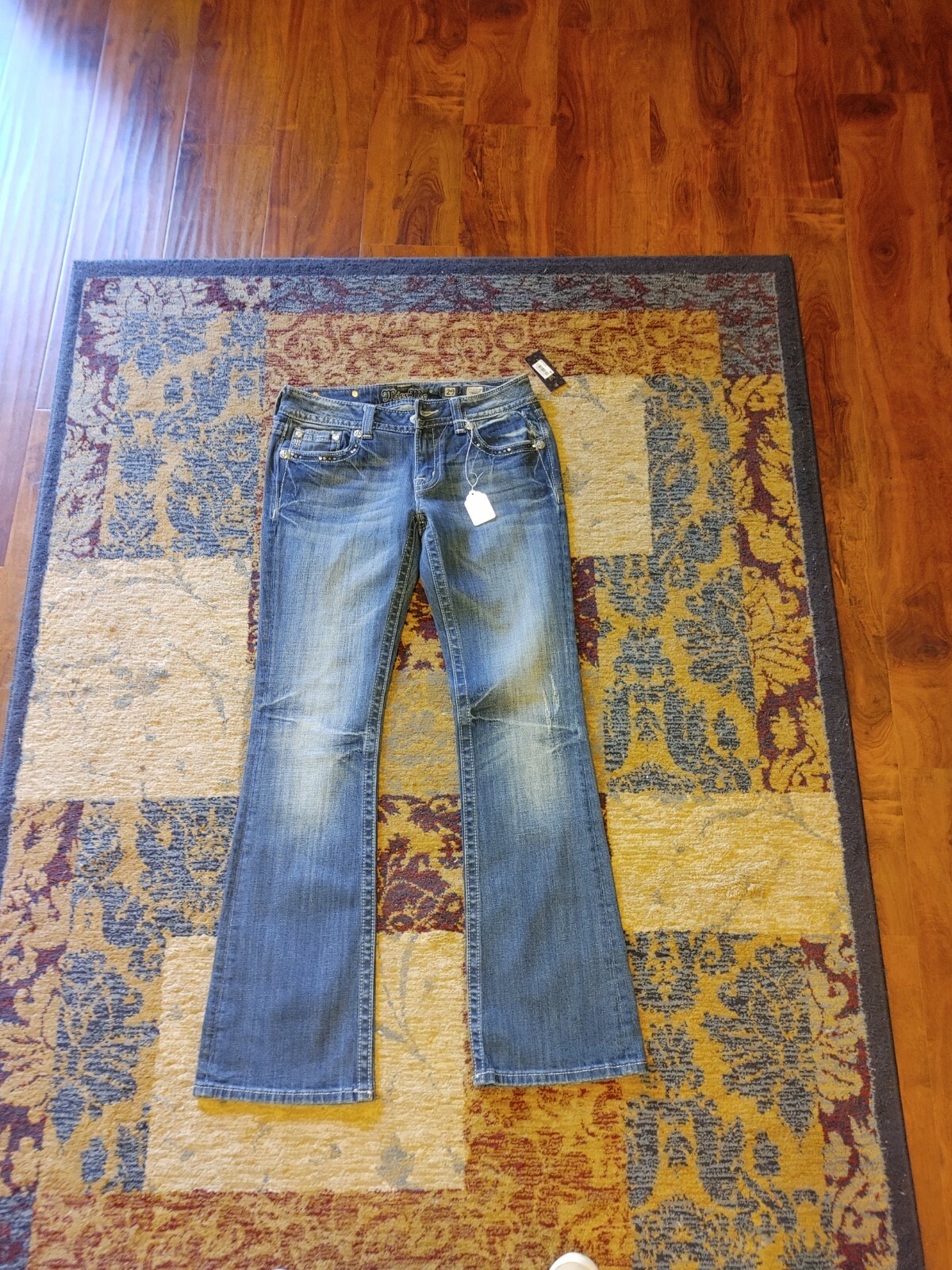 Picture 5 of 6