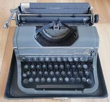 Underwood Typewriter Universal Portable Machine & Case Vintage FOR REPAIR READ thumbnail