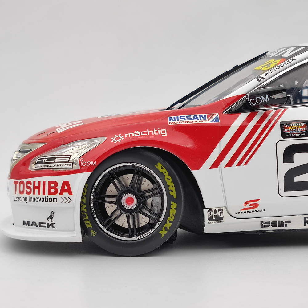 Apex 1/18 Nissan Altima Motorsport #23 Caruso / Fiore