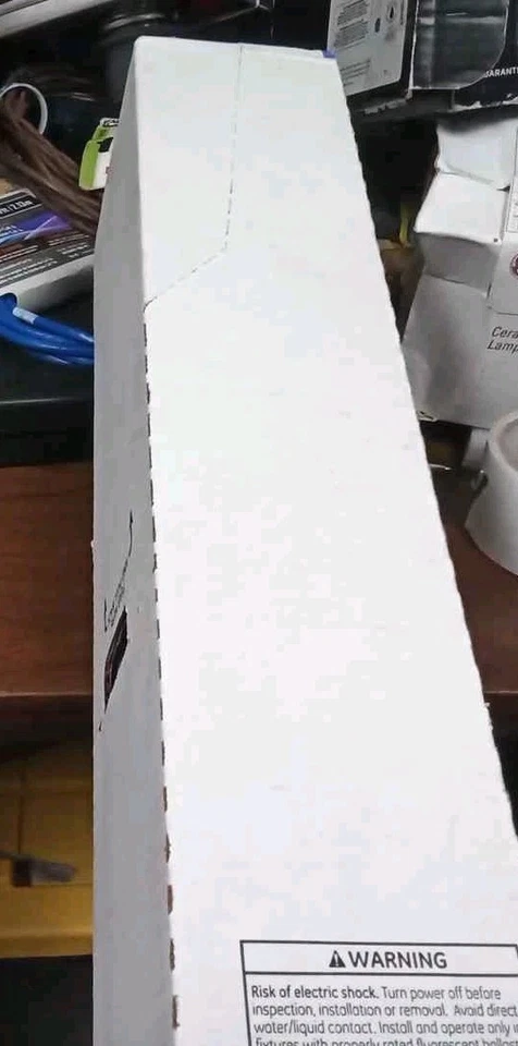 6 GE Warm White Medium Bi-pin t12 Fluorescent Light Bulb F20T12kBERVL-LTP - Image 4 of 4