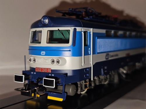 PIKO 97410 E-Lok BR Rh 242 (242 241-8) CD, Ep. VI, DC/NEM658 PluX22, Sp. HO NEU | Zustand: Neu