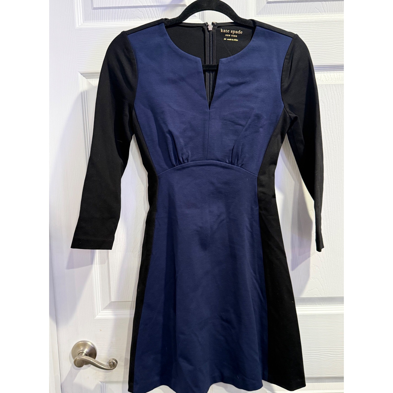 Kate Spade New York Colorblock Sheath Dress Navy Black V Neck 3/4 Sleeve Size 00
