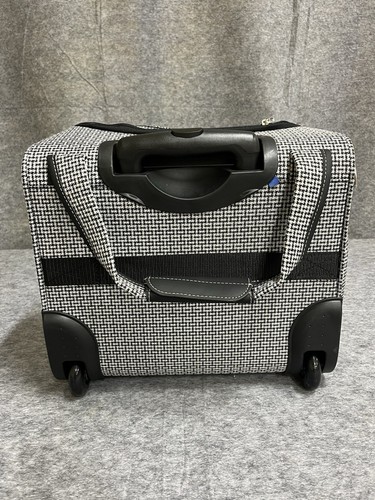 LONDON FOG SHEFFIELD II COLLECTION 15” UNDER SEAT LUGGAGE - Picture 4 of 7