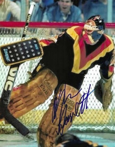Signed 8x10 JOHN GARRETT Vancouver Canucks Autographed Photo - w/ COA