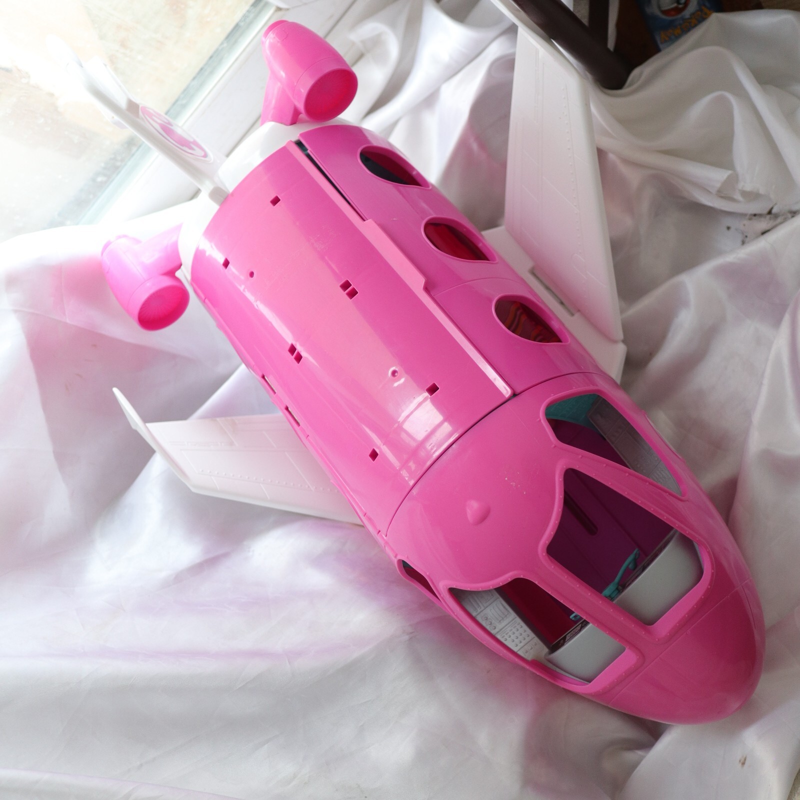 🛩 Barbie Dreamplane Transforming Playset with Reclining Seats Jumbo Jet