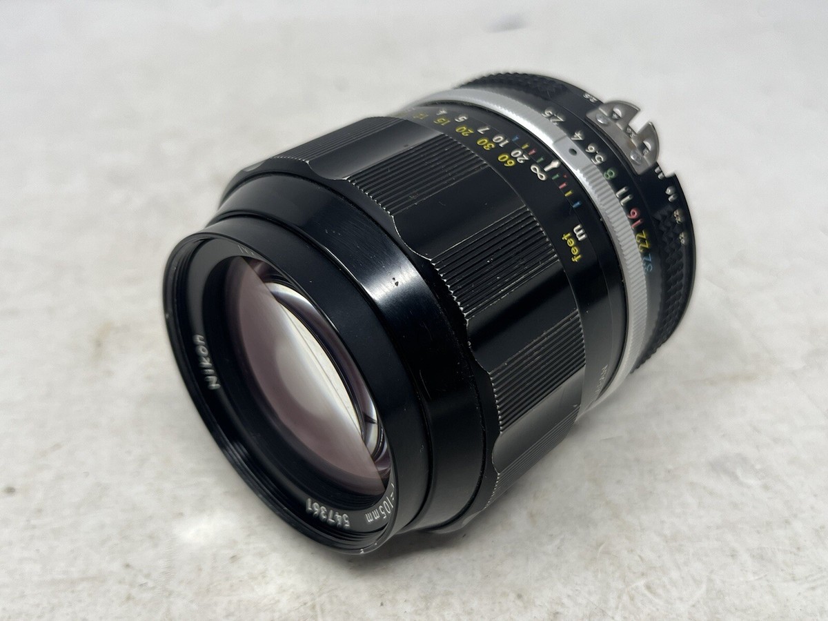 Nikon NIKKOR-P.C Auto 105mm f/2.5 Ai Prime Lens w/ Filter