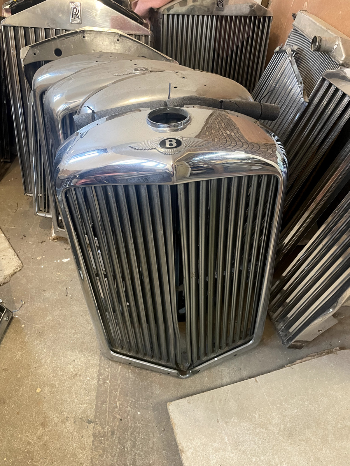 BENTLEY 'SPECIAL' BUILDER? B80 B81 NOS DIZZY CAP. ALL PARTS YOU NEED ROLLS ROYCE