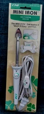 New CNI Mini Iron Compact Multiple Temperature Settings Arts and Crafts Use