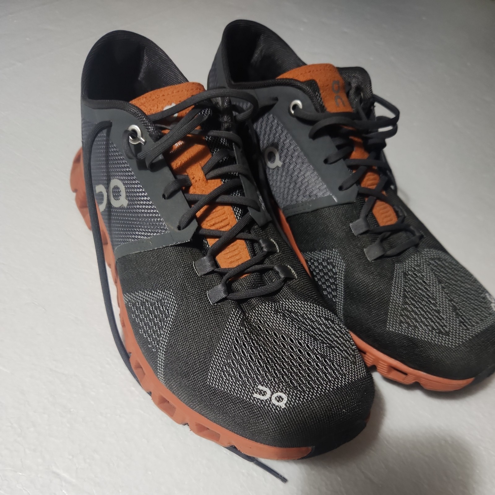 Men's QU Brand Light gray orange Shoes Cloud 6 tec  Running Sneakers size 10-image