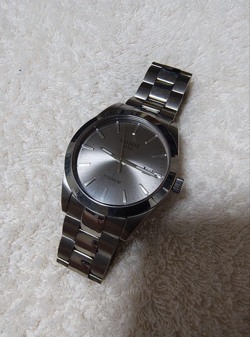 Tissot Gentleman Titanium Quartz Watch – Sleek & Lightweight