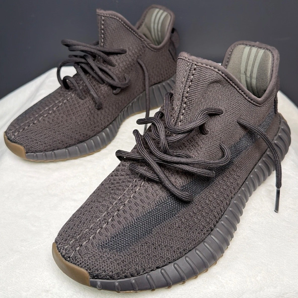 Las mejores ofertas en Yeezy Boost 350 V2 | eBay