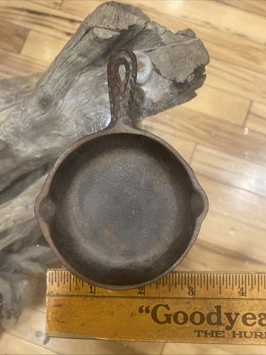 Vintage 3” Hammered Caste Iron Frying Pan - Lodge?