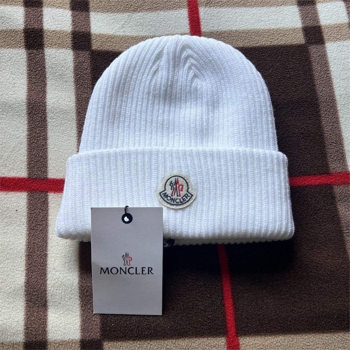 Moncler White Wool Rib Knit Beanie Logo Unisex Winter Ski Hat