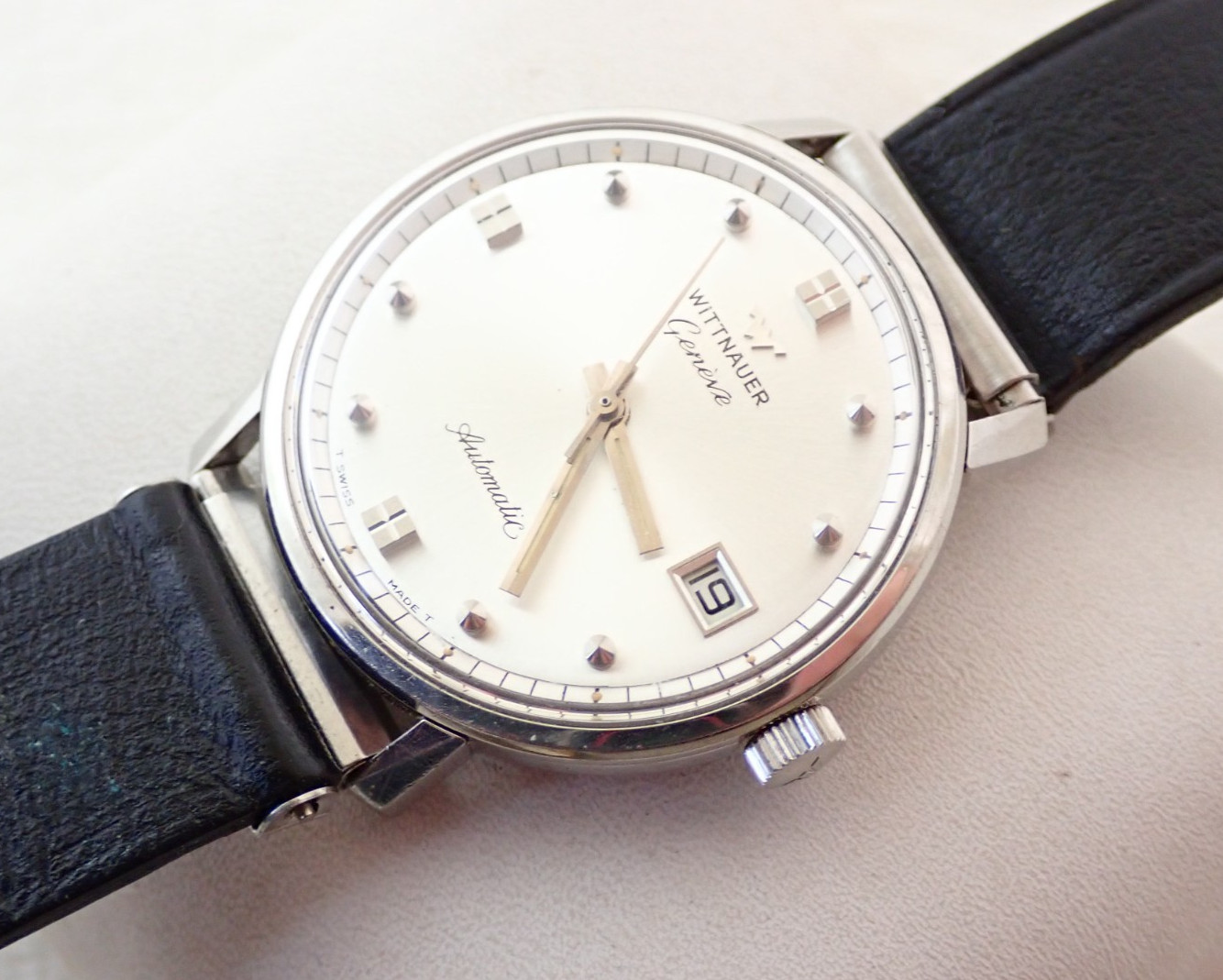 MENS GENEVA WRISTWATCH SWISS AUTOMATIC VINTAGE WITTNAUER STAINLESS WATCH - VintageWatches.PK MENS GENEVA WRISTWATCH SWISS AUTOMATIC VINTAGE WITTNAUER STAINLESS WATCH - vintagewatches.pk