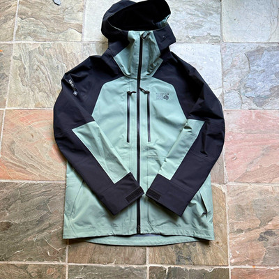 NWT Mountain Hardwear routefinder Men's Shell Goretex Jacket Green/Black Size M