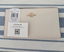 COACH CH253 - SLIM ZIP WALLET WITH FLORAL CLUSTER PRINT INTERIOR GOLD/CHALK MULT