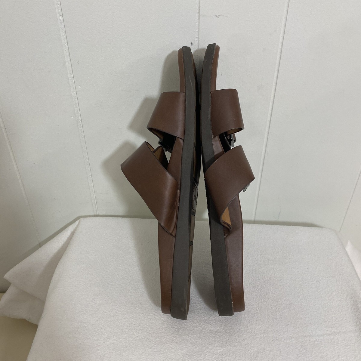 Vionic Charlie Sandals Men display picture 1