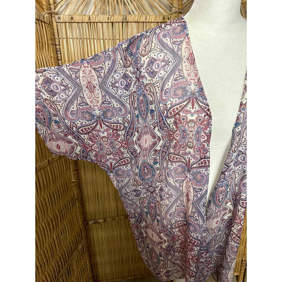 Kimono para mujer Cherry On Top 1X estampado cachemir transparente Foto 2 de 4