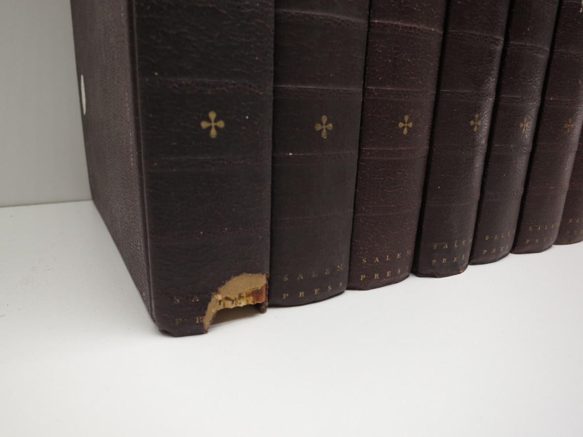 Masterplots 全12巻 改訂版 Magill Magill Masterplots 15 Volume Set World Literature 1964 Salem