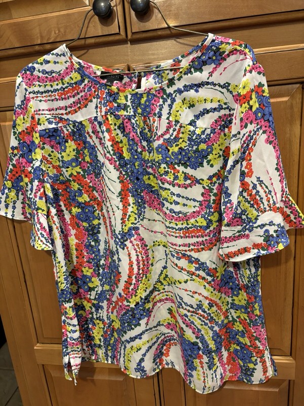 TALBOTS Women's Short Sleeve Ruffle Colorful Floral Blouse Size L
