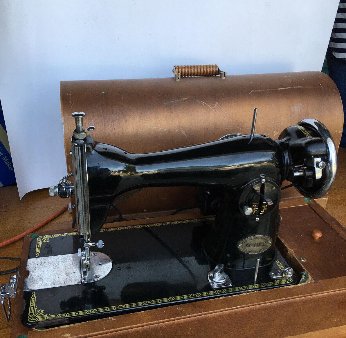 1950s SINGER De Luxe Portable Sewing Machine Japan | eBay 1950s SINGER De Luxe Portable Sewing Machine Japan | eBay