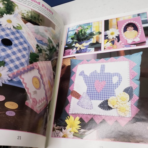30+ PROJECTS USING FAT QUARTERS Sewing Craft Bazaar Leisure Arts Booklet #15871 - Picture 5 of 9