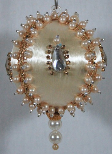 JUEGO DE 10 JOYAS HECHAS A MANO DE ROBLE PERLAS, LENTEJUELAS Y ADORNOS DE SATÉN DE COLECCIÓN NAVIDAD 2 - Imagen 10 de 16