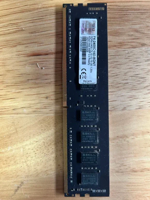 G.skill メモリ 8GB×4 DDR4-2400 F4-2400C17D-8GVR - Overview - G.SKILL International Enterprise Co