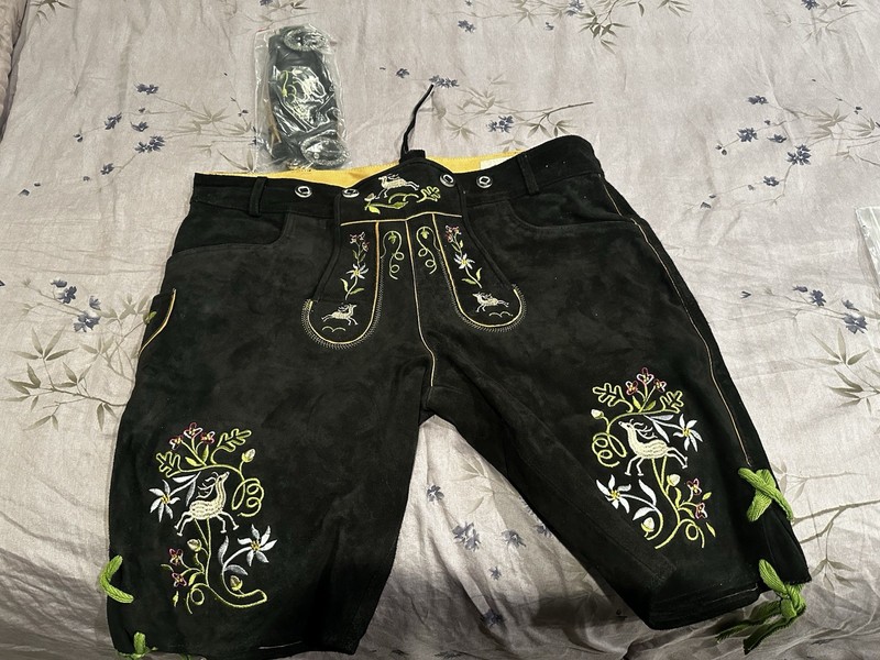 Men's Traditional German Lederhosen Shorts Embroidered Black Suede Leather M