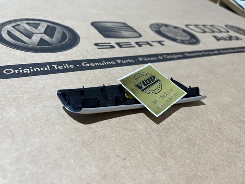 Audi TT MK3 Brushed Aluminium Door Pull Handle Trim Inner Right Genuine OEM Part - Picture 3 of 4
