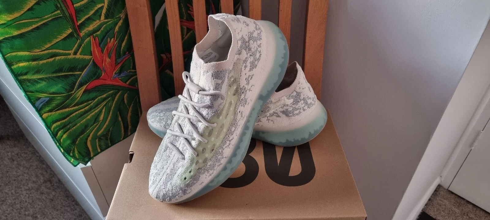 Adidas Yeezy Boost 380 blu alieno ? UK13.5 US14