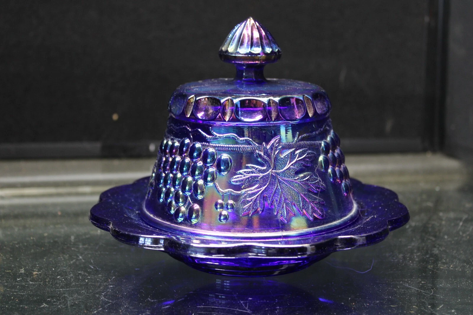 FENTON GRAPE & CABLE WITH THUMPRINT BLUE BUTTER DISH WITH LID {071}