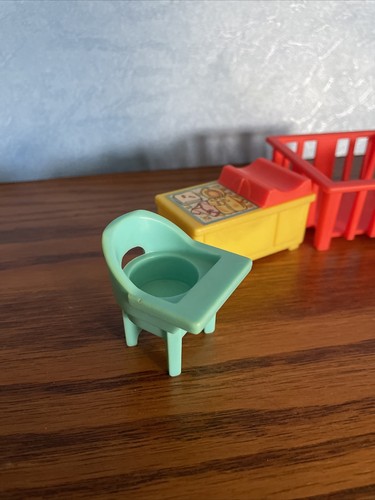 Vintage Fisher Price Little People Dollhouse Nursery Furniture Set Of 4 - Picture 3 of 10